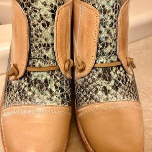 Freebird Mabel Tan and Green Flats with Stylish Design and Comfortable Low Heel